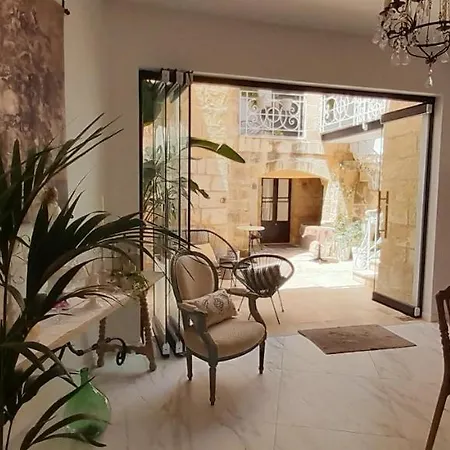 Casal Annunzia Boutique 3*